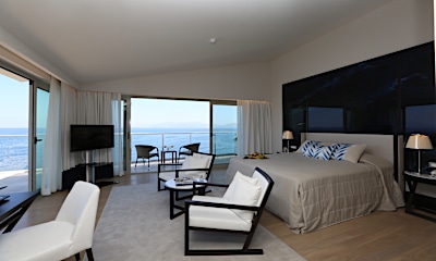 Corner Suite